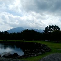 ダリの博物館である諸橋美術館の前庭です