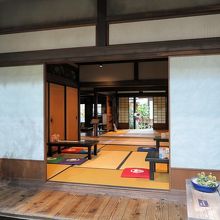 さすが大河ドラマ、セットといえども立派です