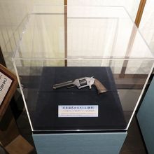 坂本龍馬の拳銃(模型)