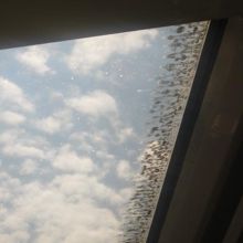 天窓の汚れも時代を感じますね…。