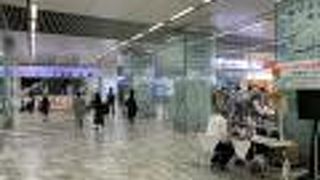 飛行機の時間まで散策