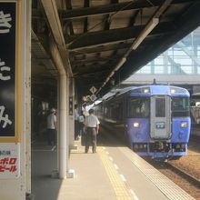 北見駅にやって来た「大雪」の様子