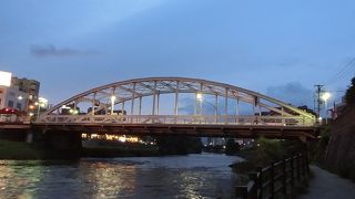 夜の開運橋