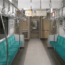 始発なのでガラガラ・・・・