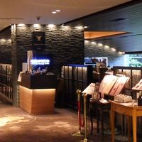 バー・ラウンジ グロット