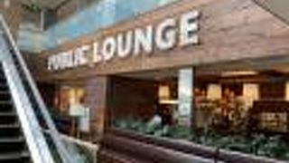 百貨店でモーニング