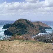 レンタカードライブで見学に行きました。　県道45号線を走っていれば看板が目立つので見逃すことはないです