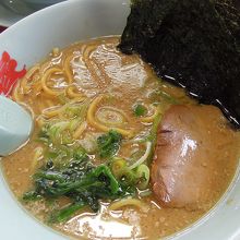 通常の味噌ラーメン