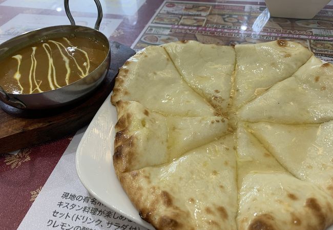 パキスタンのハラール料理店