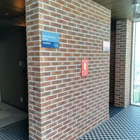 プールの更衣室（入口）