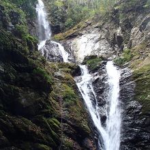 雨乞の滝（雌滝）