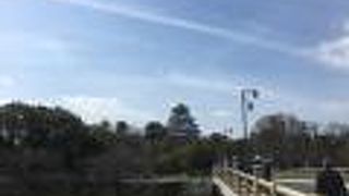 御座船のりばの近く