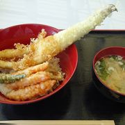 柴漁港にあるどんぶりや。「穴子丼一本盛」がお薦め