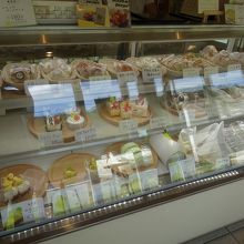 ケーキはこちらから選ぶ