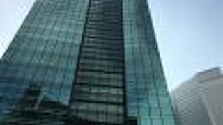 42階の高層ビル