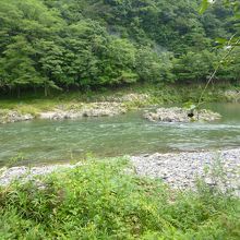 宿の裏の沢