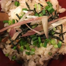 地域の楽しみ、朝食のカツオゴハン