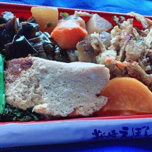 おかずが素晴らしい。