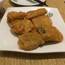 揚げ湯葉春巻き。