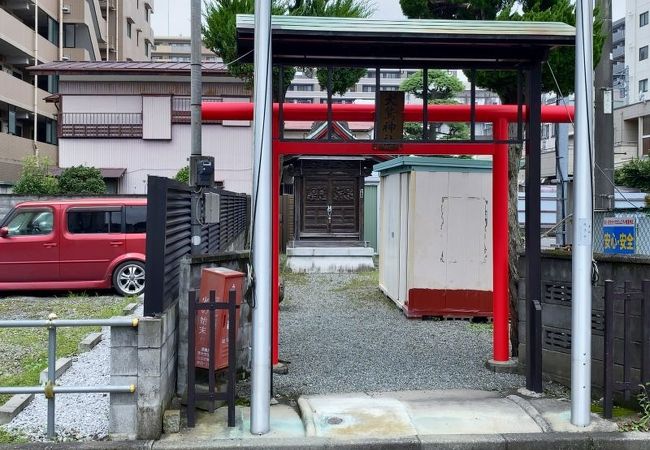 小さな神社