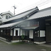 木内酒造の大正時代に建てられた酒蔵で常陸の蕎麦や野菜とともにネストビールや菊盛を堪能