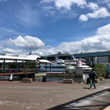 ベイサイドプレイスの広場