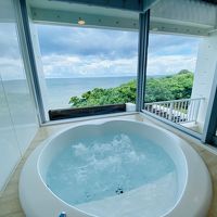 海を見ながらバブルバスは最高ですね。