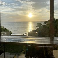 夕日を見ながら食事がいただけます。