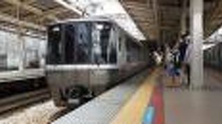 海老名にも停車するロマンスカー