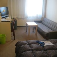 シングル洋室の様子（和室もあります）