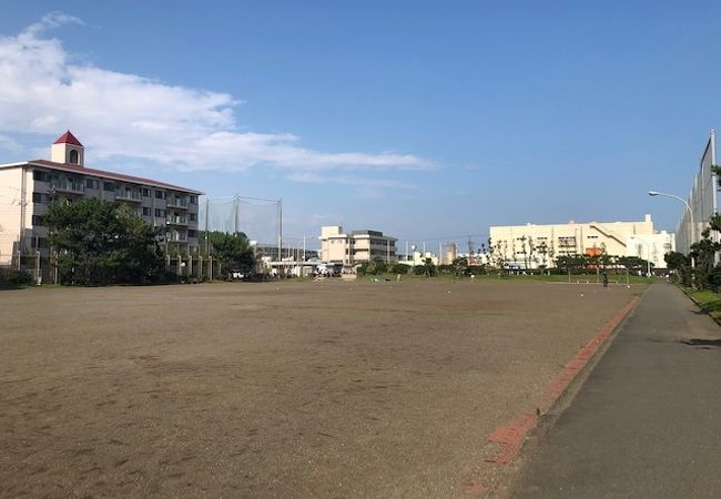 運動施設を中心とした公園