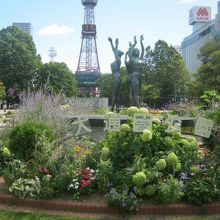 併せて大通公園の泉の像も見物されると良いですね