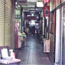 まだ数軒は営業中でした…