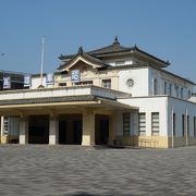 旧駅舎が保存されており展示館として公開されています