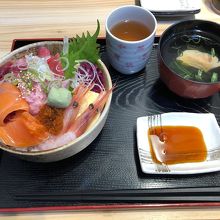 小松水産 サンピアザ店