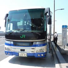 第2ターミナル2番で下車