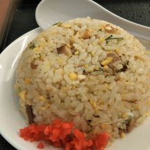 チャーハン小、十分でした
