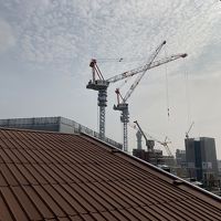 JRの新今宮側では星野リゾート？の工事が大規模に進んでます