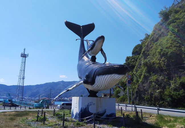 クジラのオブジェ