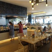 朝食レストラン