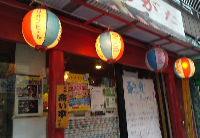 沖縄の音楽を聴いてるととてもほっとするお店です。