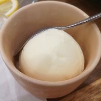 宿泊と二食付きの夕食　デザートのアイス