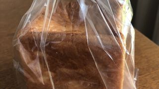 看板商品の食パン「ムー」が一押し