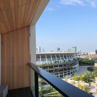 10階の部屋のバルコニーから見える国立競技場