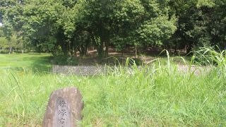 立ち入りOKの古墳です