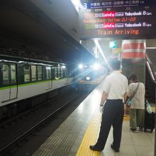 駅ホーム