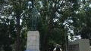 北の丸公園の入口あたりにあります。