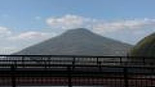 八丈富士が良く見えます