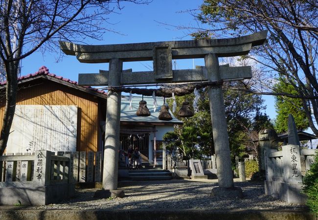 まあ、普通の小さな神社です