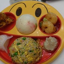 子供用のセットも美味しそうです。